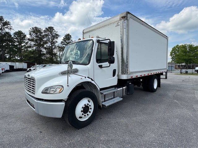 2017 Freightliner M2