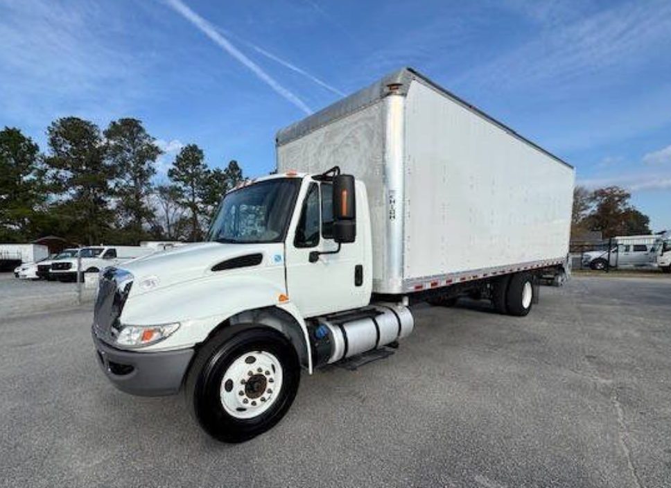 2018 International Ma025