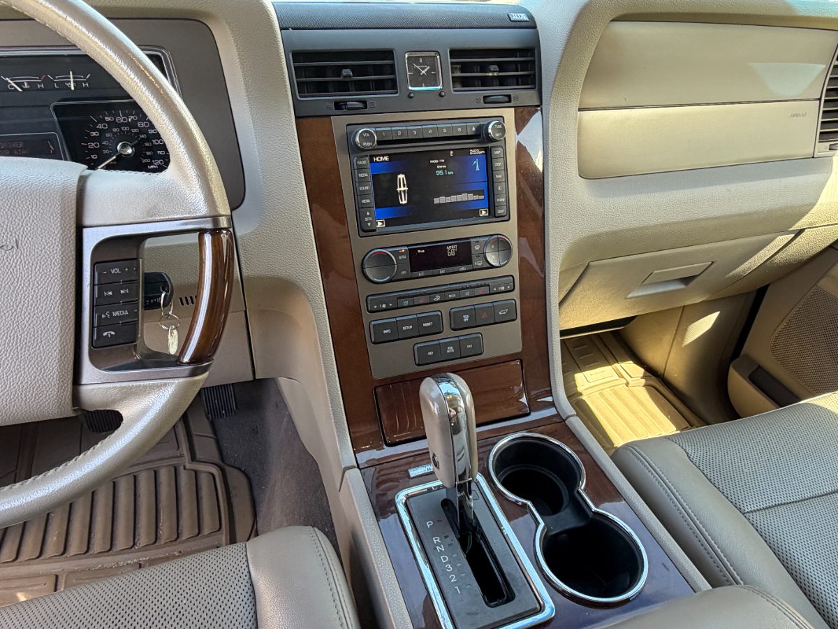 2014 Lincoln Navigator Base - Photo 26