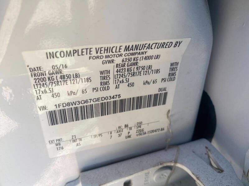2016 Ford F-350 Super Duty Chassis Cab XL - Photo 18
