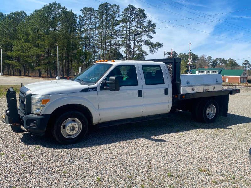 2016 Ford F-350 Super Duty Chassis Cab XL - Photo 4