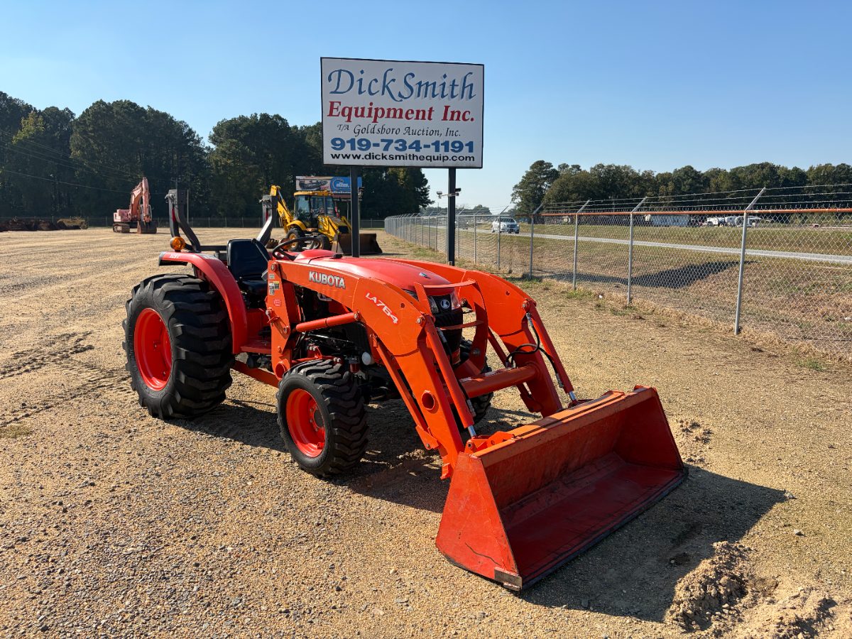 2012 Kubota L4600 HST