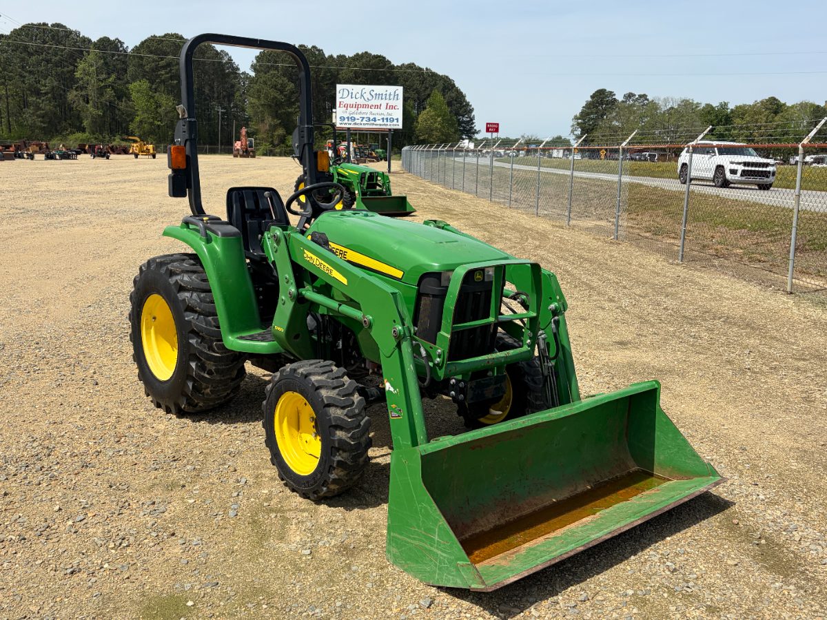 2017 John Deere 3025E