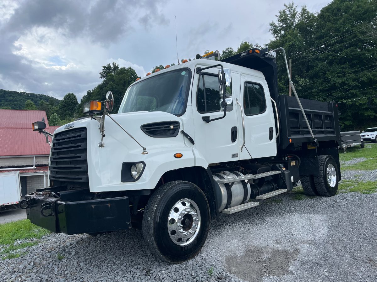 2014 Freightliner 108SD