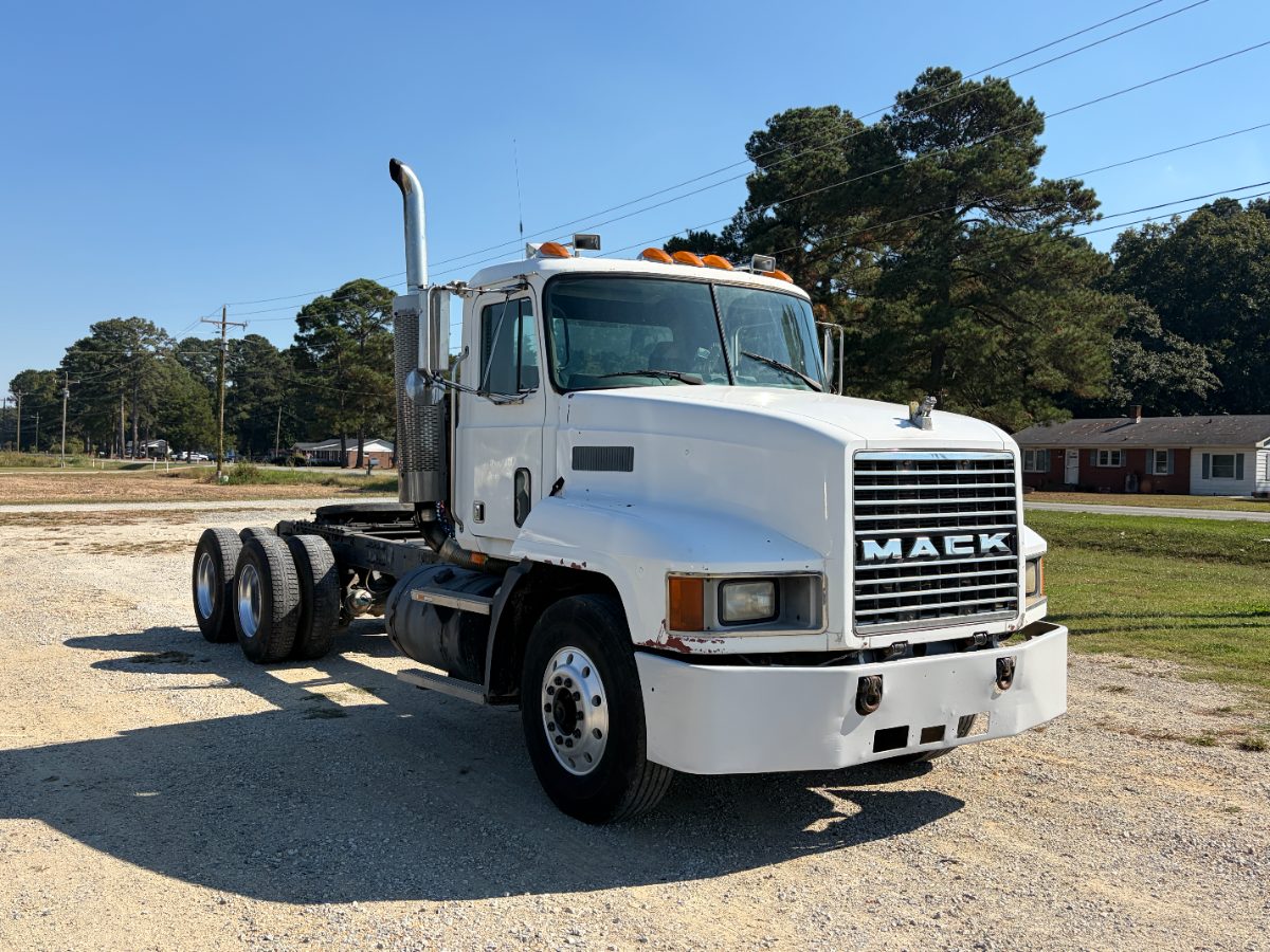1990 Mack CH600 Series
