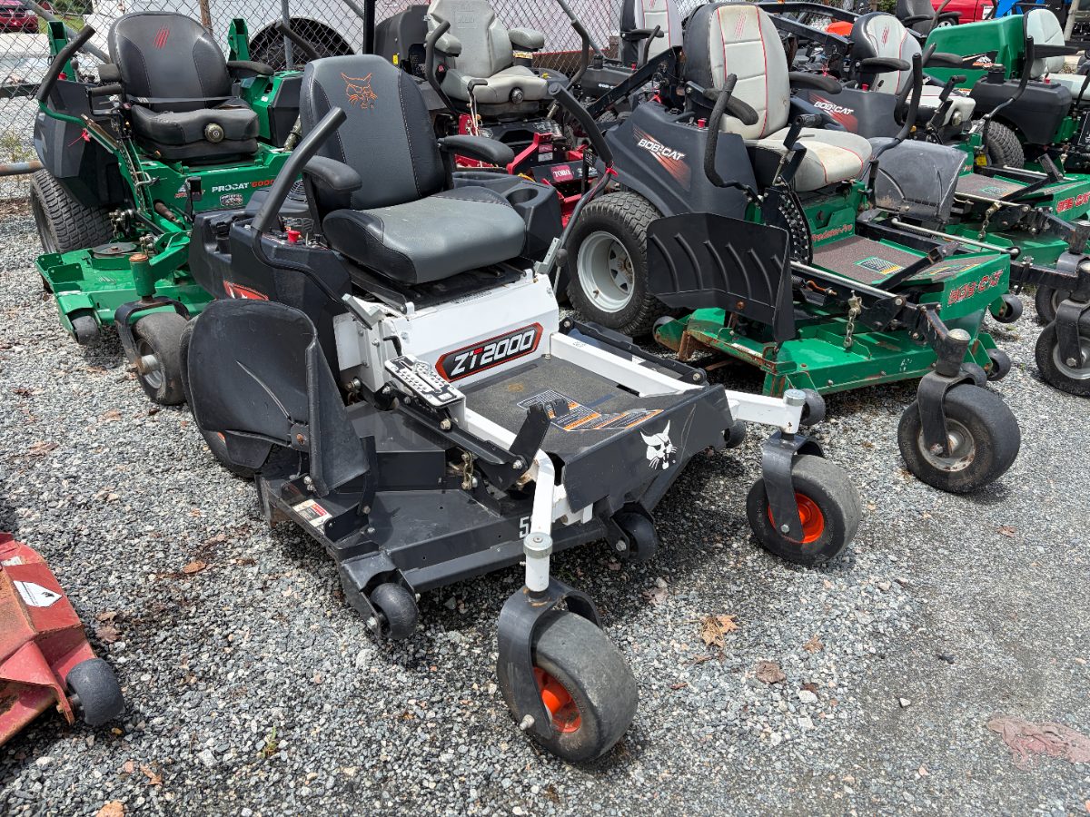 2025 Bobcat ZT2000