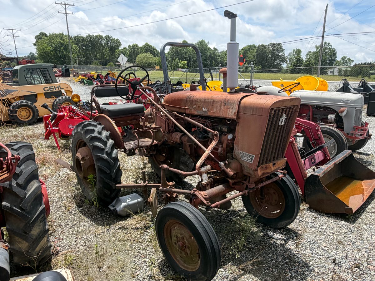 Farmall 140