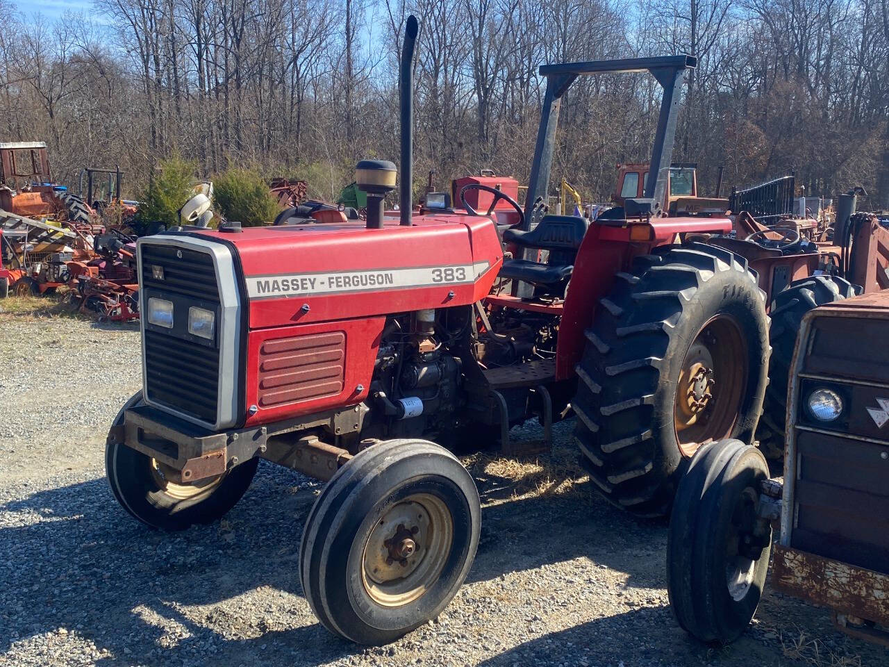 Massey Ferguson 383