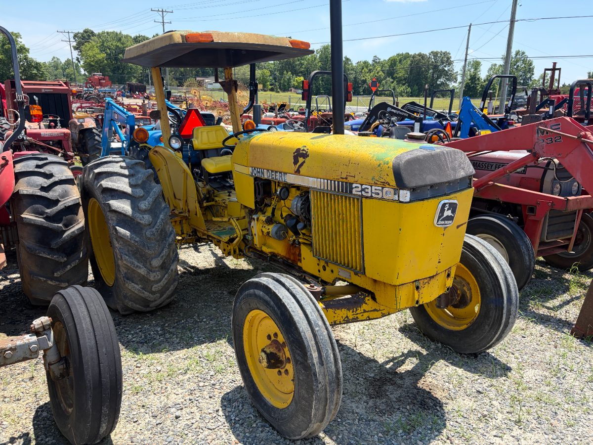1984 John Deere 2350