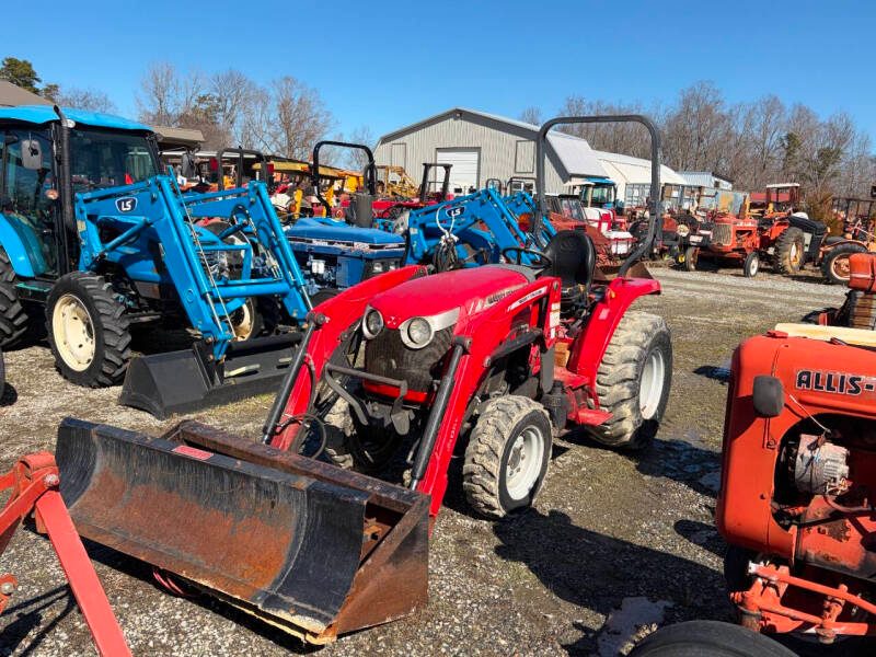 2016 Massey Ferguson 1734E