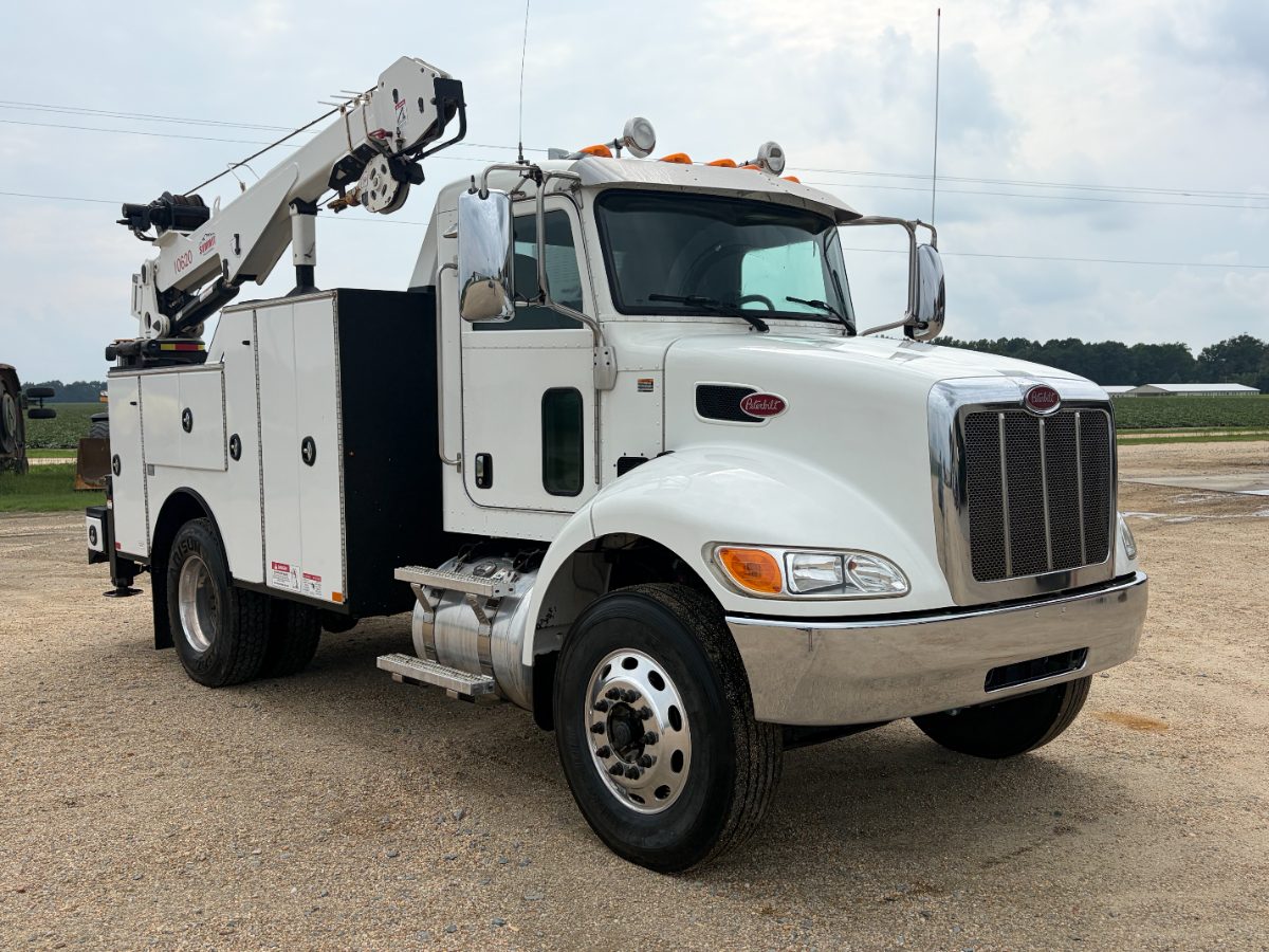 2018 Peterbilt 337