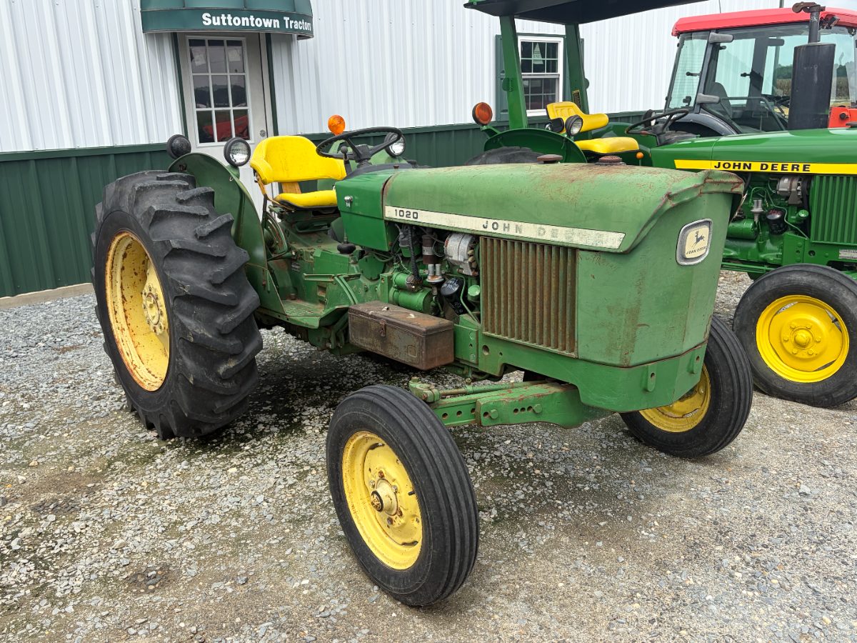 1969 John Deere 1020
