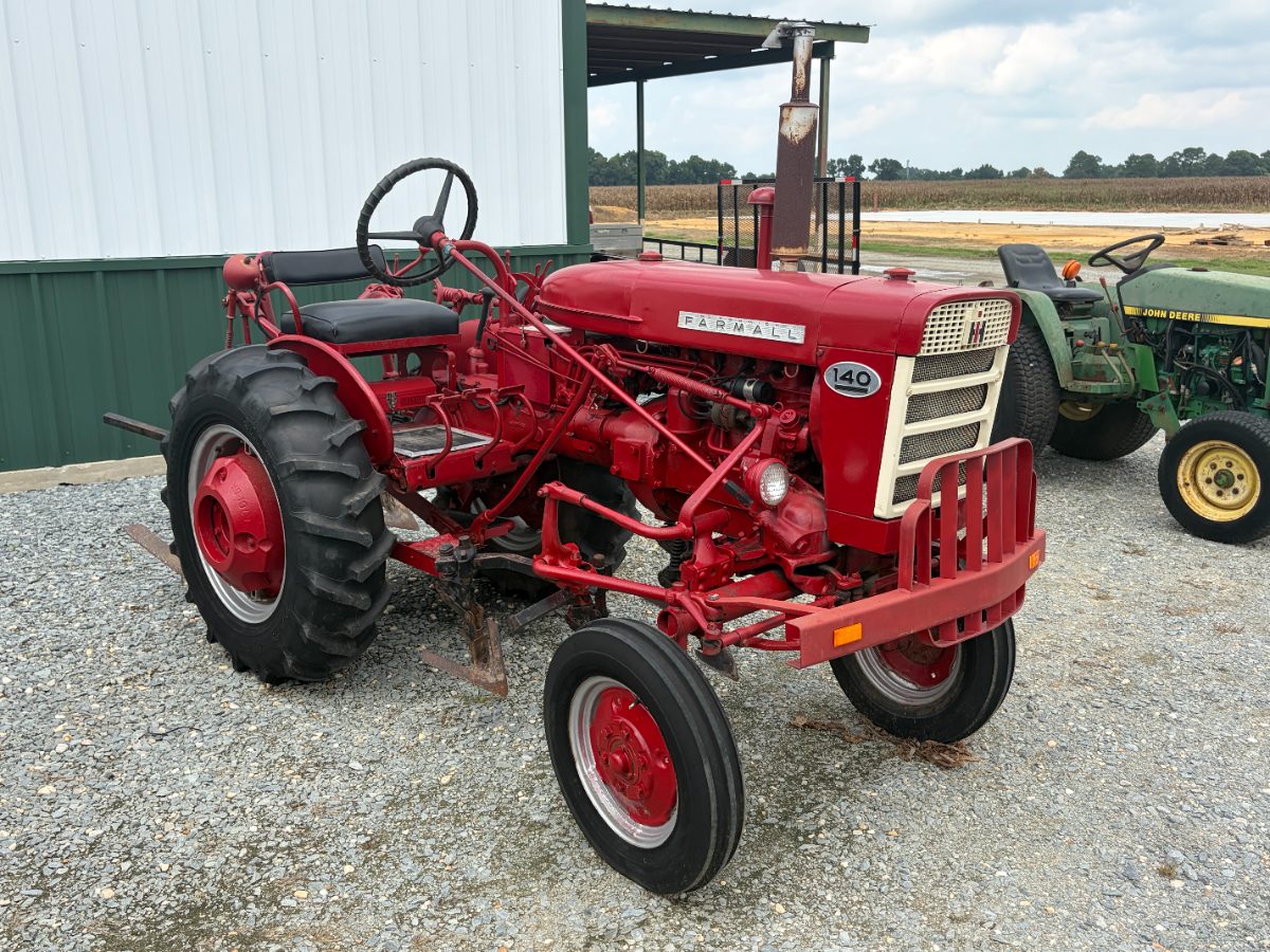 1965 Farmall 140